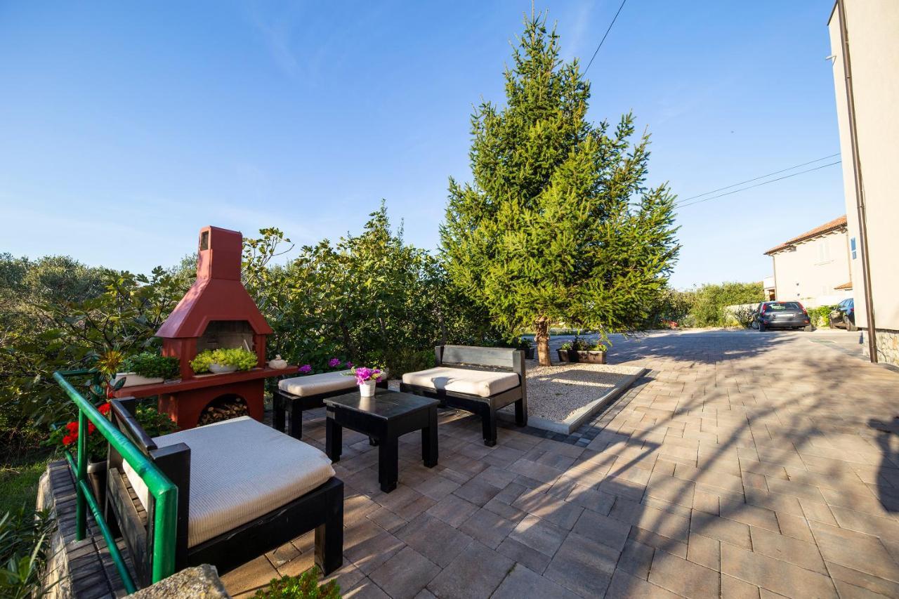 Apartmani Branka Murter Exterior photo