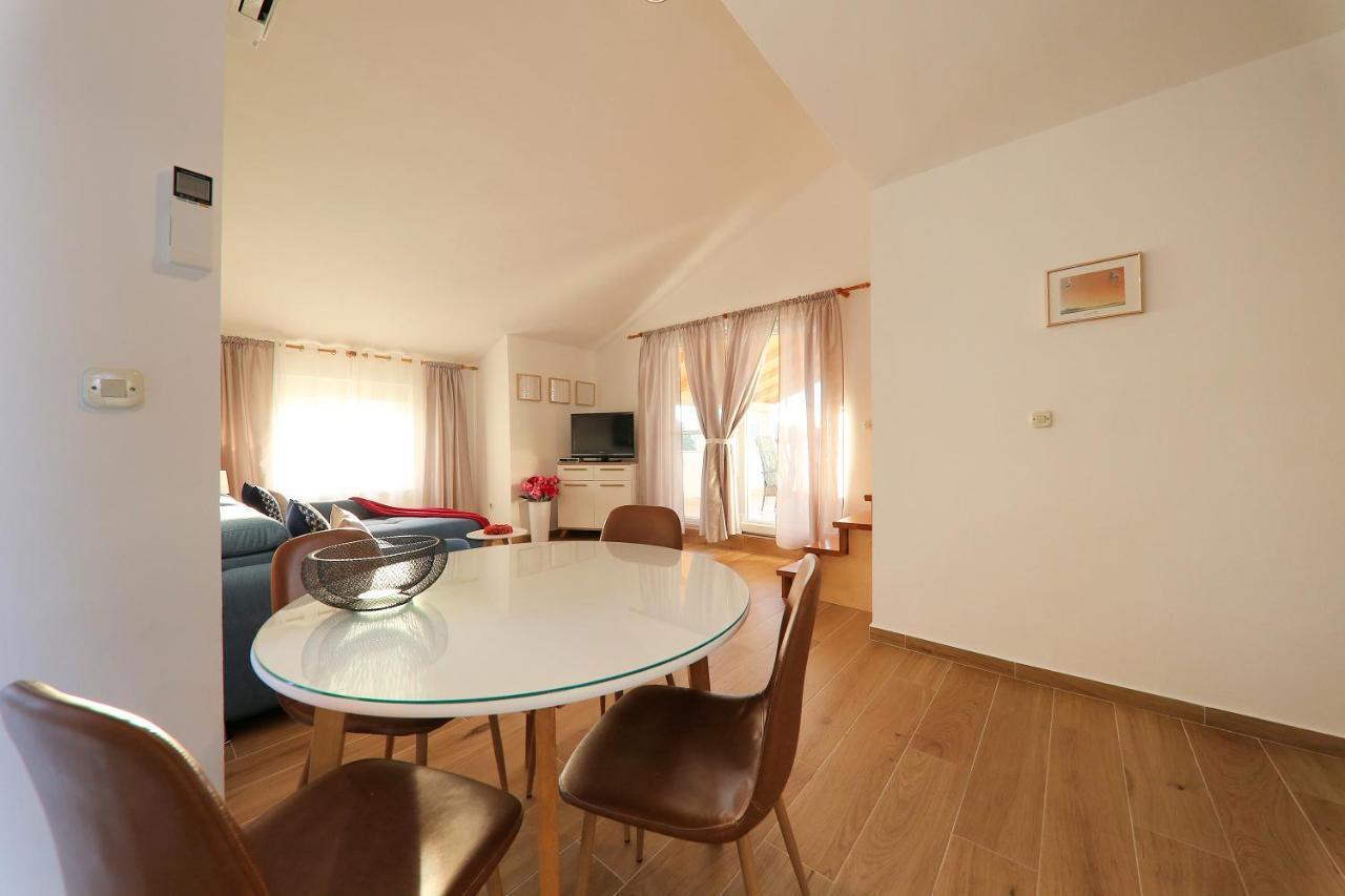 Apartmani Branka Murter Exterior photo