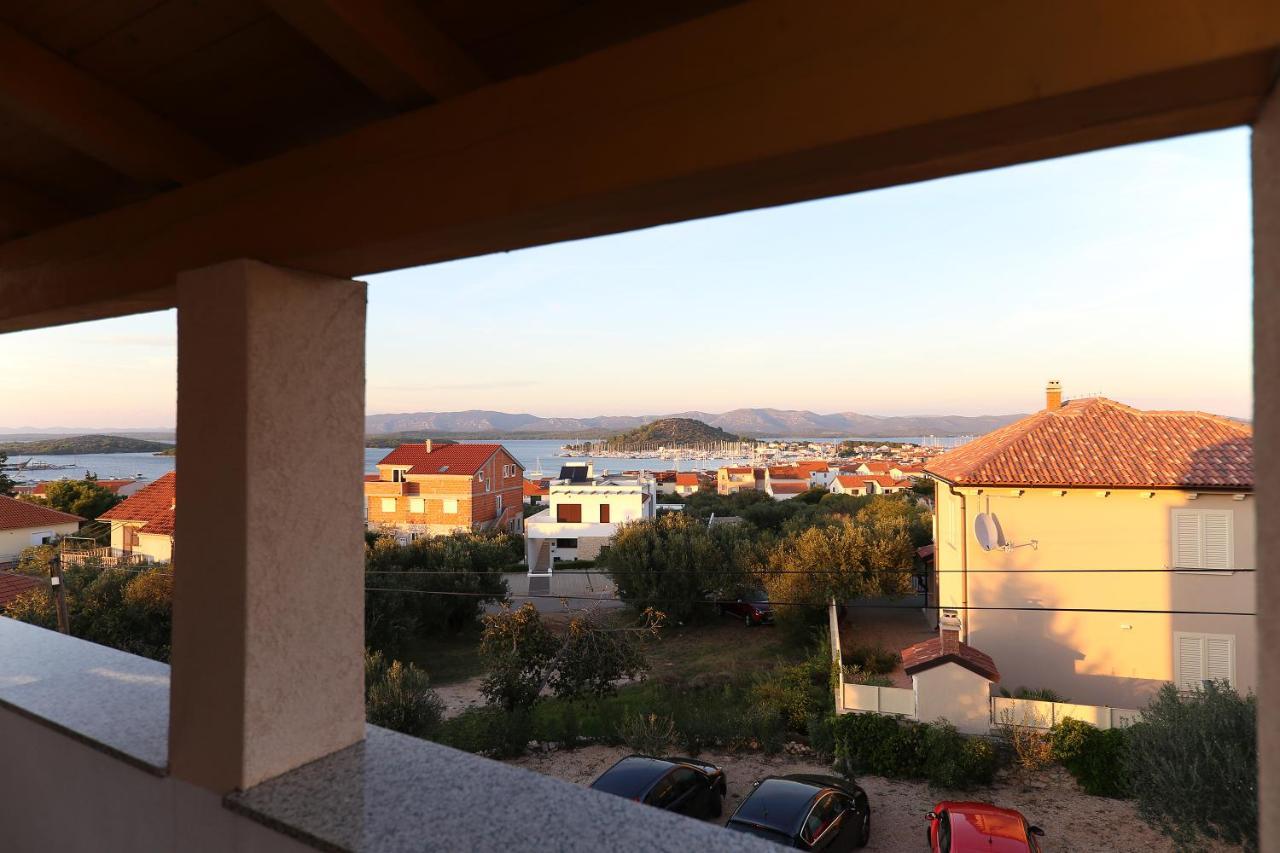 Apartmani Branka Murter Exterior photo